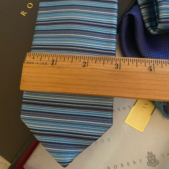 Robert Talbott NWT Tie with Pocket Square - Picture 11 of 11